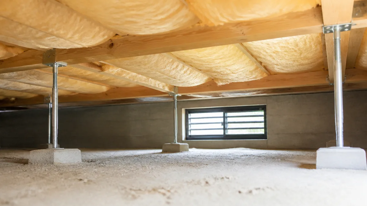 床下断熱で足元の冷えは変わる？表面温度5〜6℃差と費用40万〜80万円の現実のアイキャッチ画像