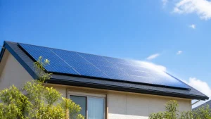 太陽光パネルの地球温暖化影響を検証｜CO2は石炭火力の10分の1以下、70℃の熱の正体のアイキャッチ画像